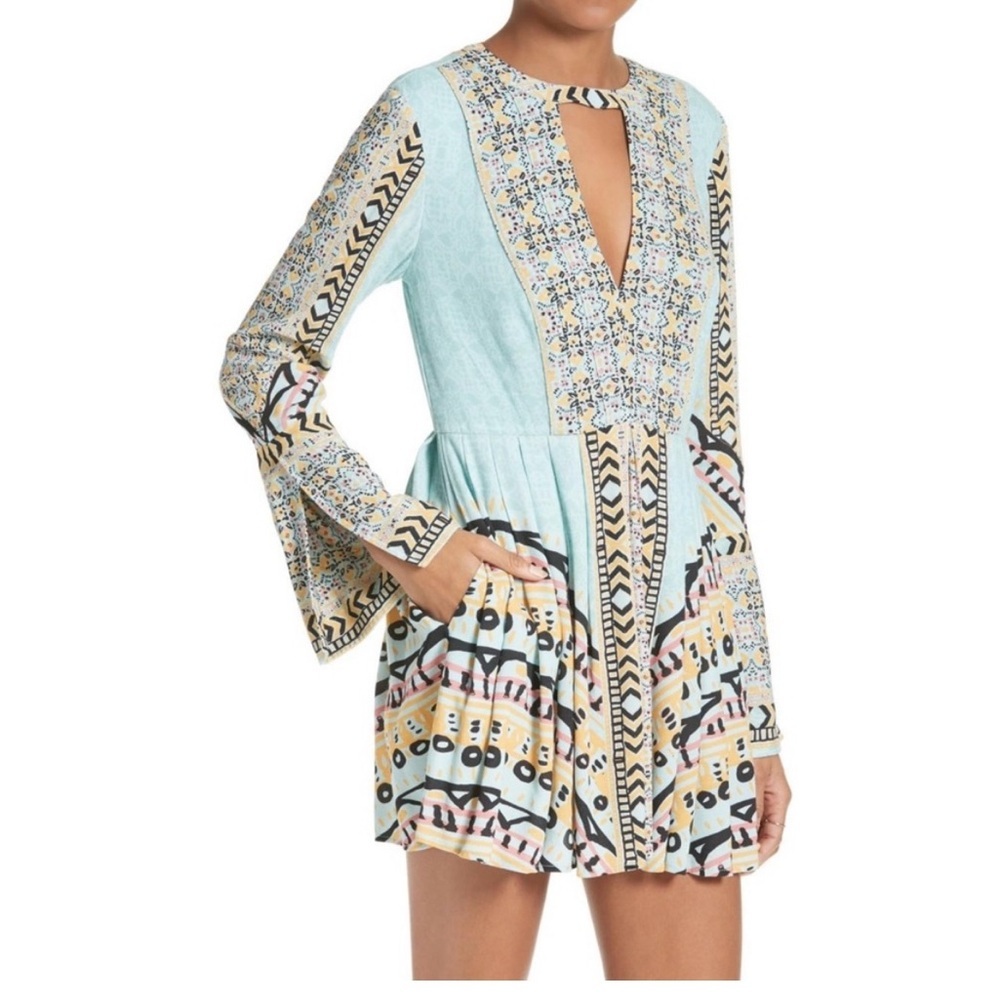 Free People Teagan Border Keyhole Long Bell sleeve blue print dress Size 4